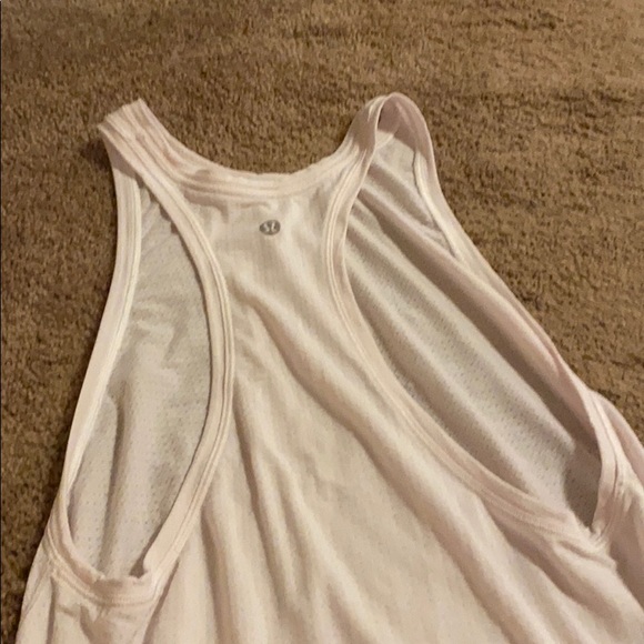 Lululemon Razorback tank - Picture 4 of 4
